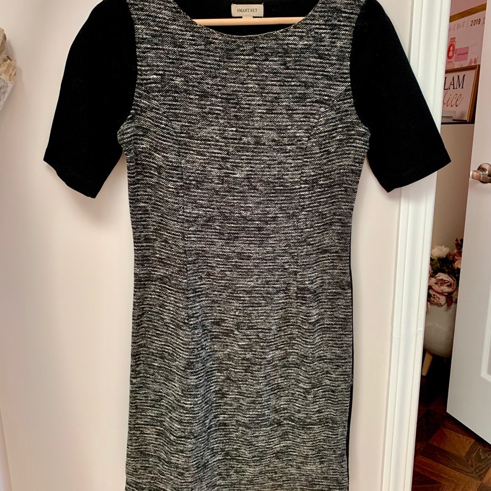 Smart Set Dress small - Picture 2 of 3